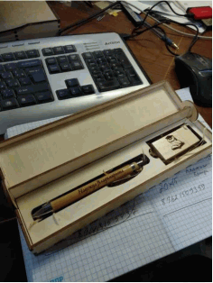 Wooden Mini Pen Box Gift Pack CDR File