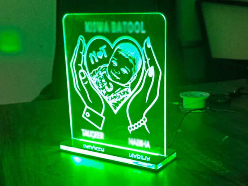Laser Cut 3D Illusion Lamp Father and Mother Hands Holding Newborn Baby with Heart