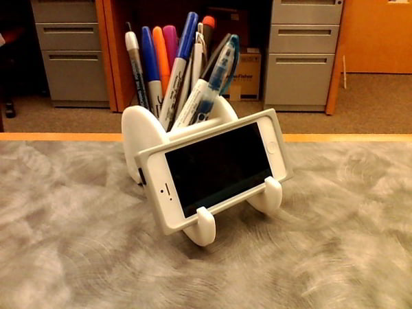 Laser Cut Elephant Mobile Phone Stand with Pen Holder 6mm CDR File