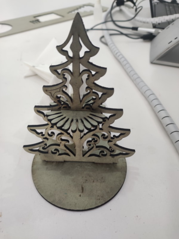 Laser Cut MDF Christmas Tree Napkin Holder Desk Organizer PDF File