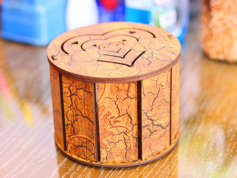Laser Cut Round Box Wooden Chocolate Box Valentine Day Gift Box Vector File