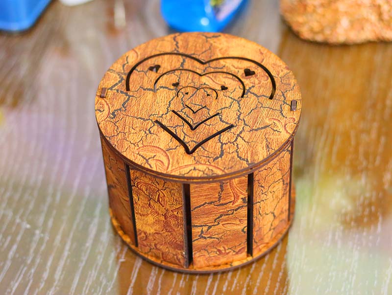 Laser Cut Round Box Wooden Chocolate Box Valentine Day Gift Box Vector File