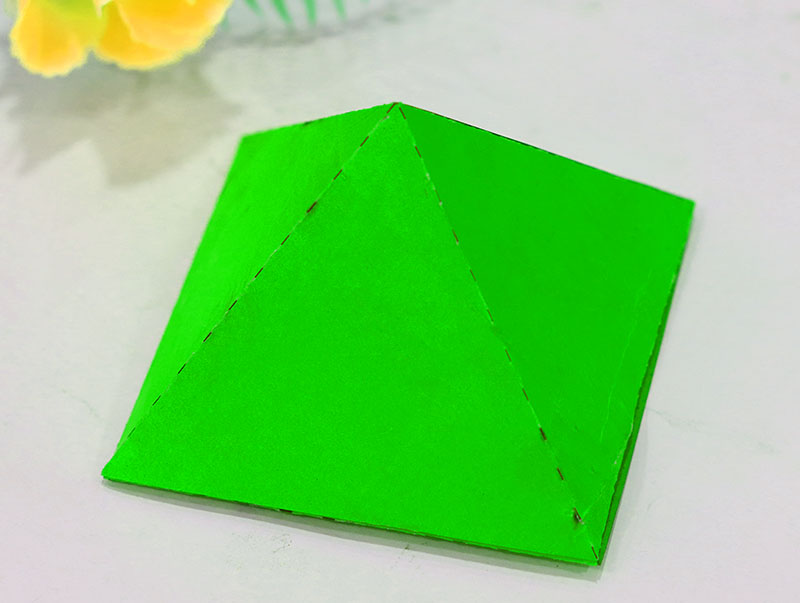 Laser Cut Pyramid Shape Gift Box Happy Valentine Day Gift box idea Vector File