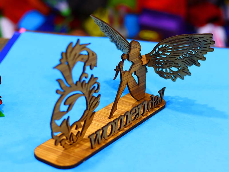 Laser Cut Women’s Day Angel Wooden Stand Decoration 3mm Vector File