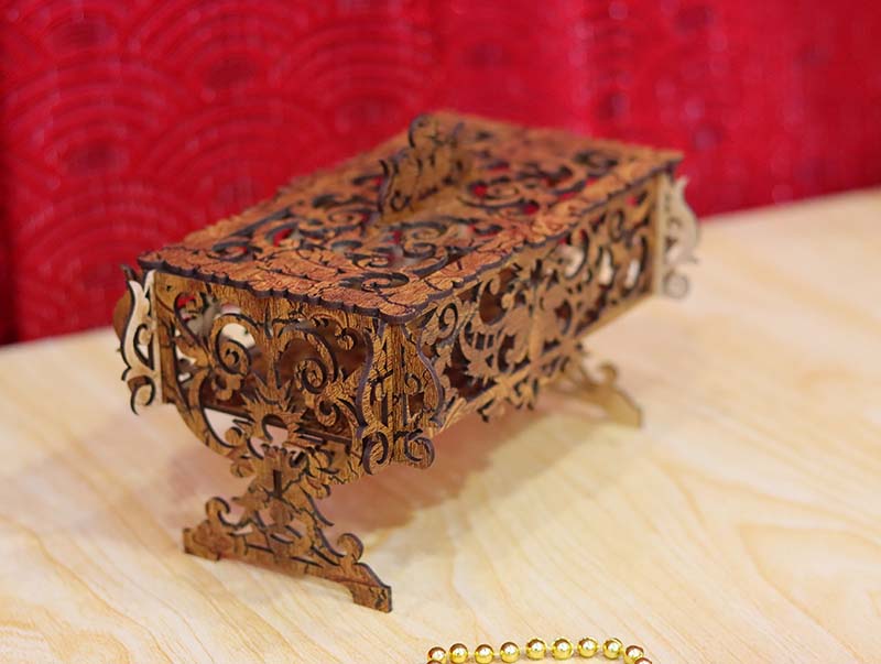 Vintage Souvenir Laser Cut Jewelry Box Wooden Gift Box with Lid 3mm Free Vector