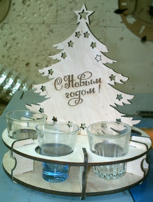 CNC Laser Cut Christmas Tree with Wineglasses 4mm Free CDR File