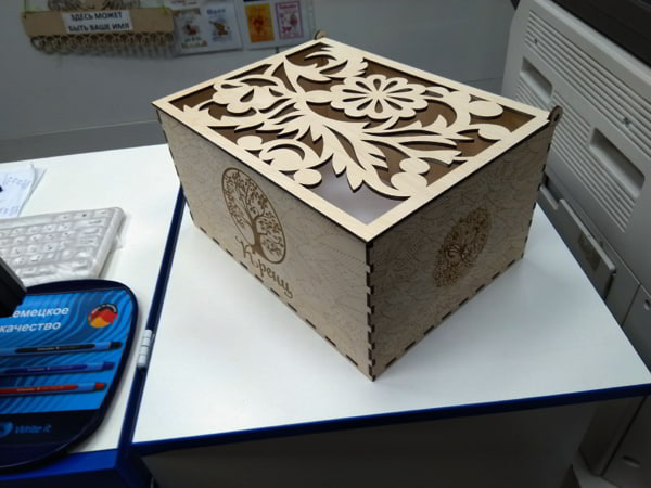 Decorative Wooden Box with Engraving and a Lid for A4 Documents Fee Laser Cut File