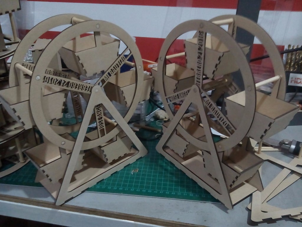 Ferris Wheel 3mm MDF Cake Stand Laser Cut CDR File