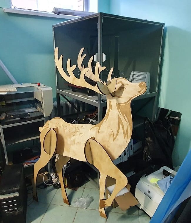 Laser Cut Deer Outdoor Christmas Decor 4mm CDR and DXF File