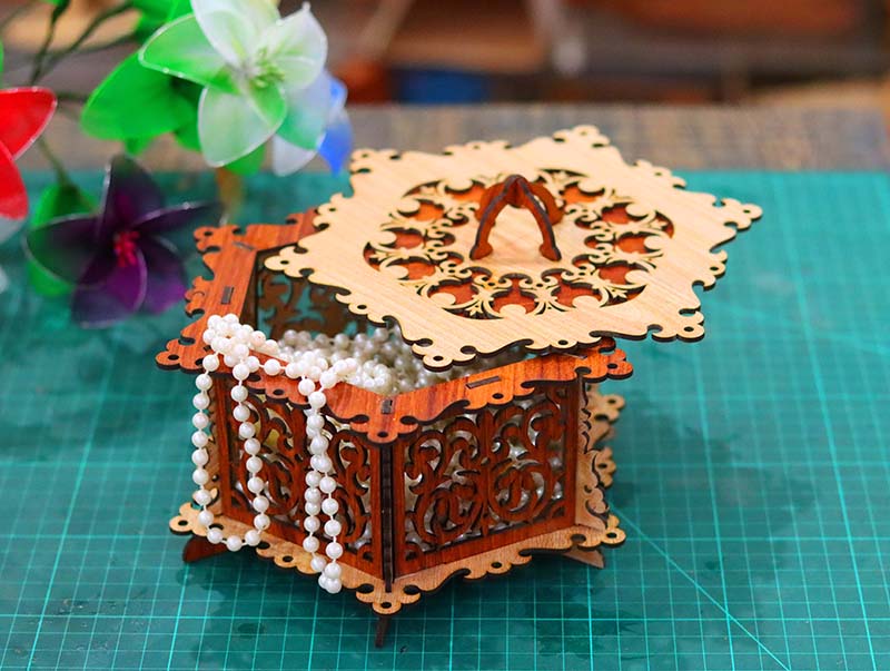 Laser Cut Jewelry Box Wooden Gift Box Idea 3mm Vector File | Vectors File