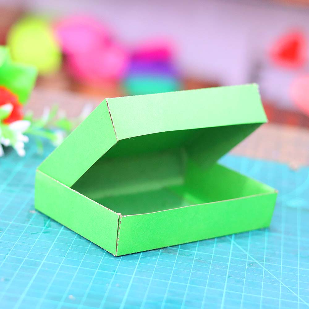 MAKE :: Patchwork paper origami gift boxes - We Are Scout