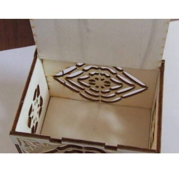Laser Cut Pattern Gift Box Eat Me Engraving Design CDR File