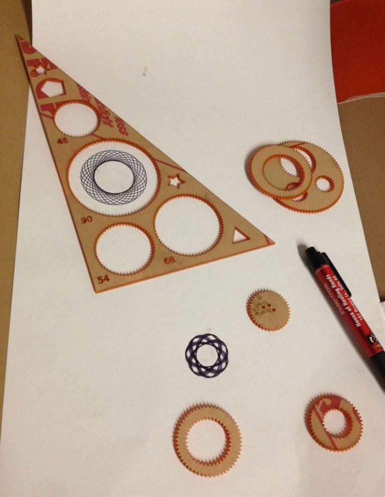 Laser Cut Spirograph Drawing Toy DXF and CDR File