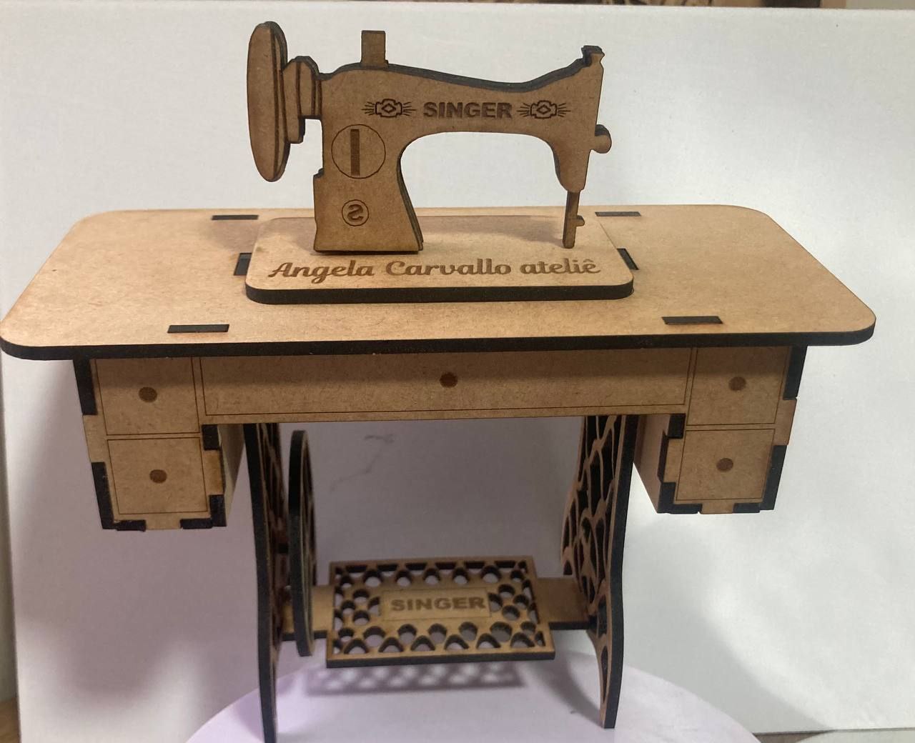 Sewing Machine Dxf Laser Cut Wooden Vintage Sewing Machine Model | Vectors File