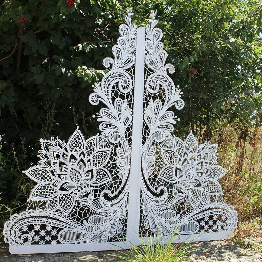 Wooden Carved Wedding Decor Screen CDR File