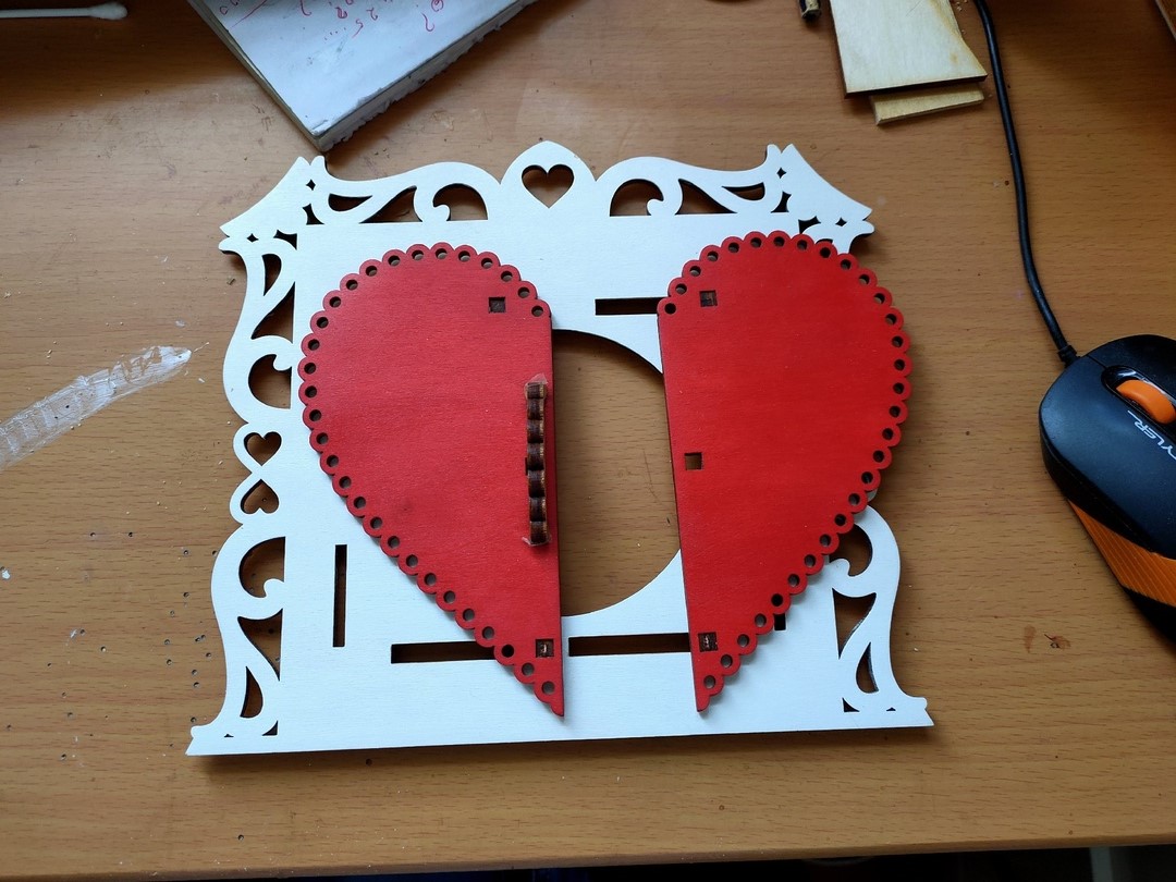 Wooden Heart Shape Decorative Frame Laser Cut CDR File