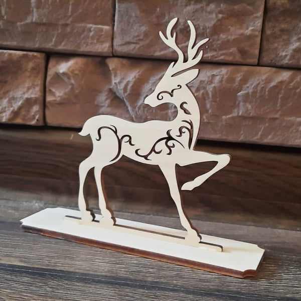 Wooden New Year Figurine Deer Christmas Decorative Stand Free File for Laser Cutting
