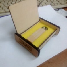Laser Cut Wooden Gift Box for Flash Drive CDR File